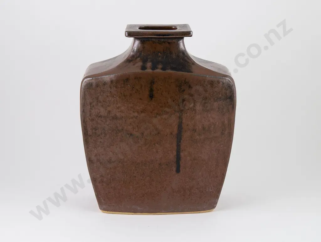 Unknown Branch Pot Image 1++