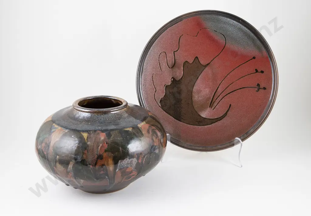 Michael O'Donnell Ovoid Vase & Barry Doyle Plate (2) Image 1++