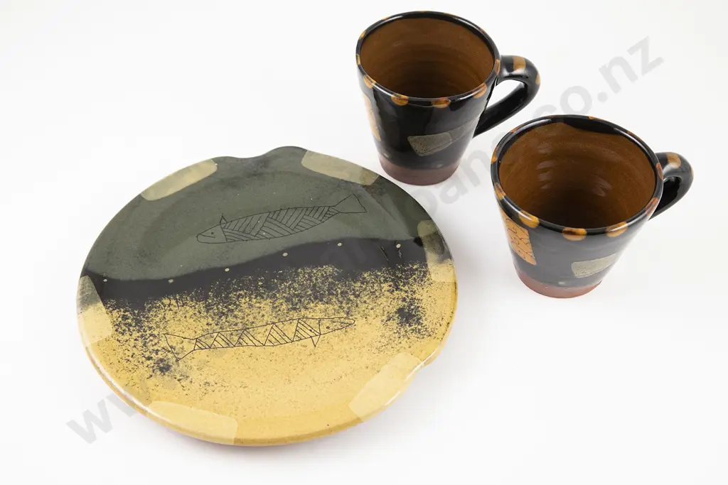 Steve Fullmer Pair Mugs & Plate (3) Image 1++