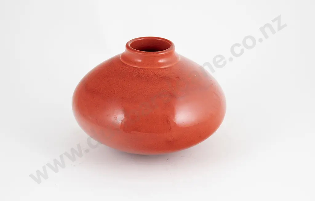 Peter Collis Squat Vase Image 1++