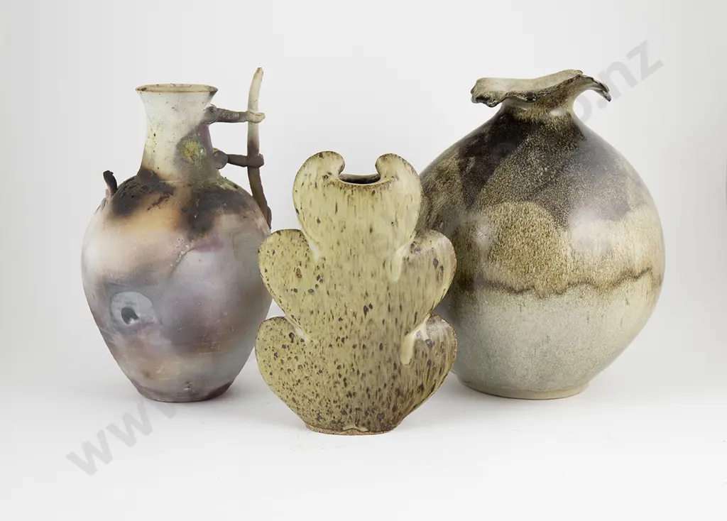 Three NZ Pottery Vases Image 1++