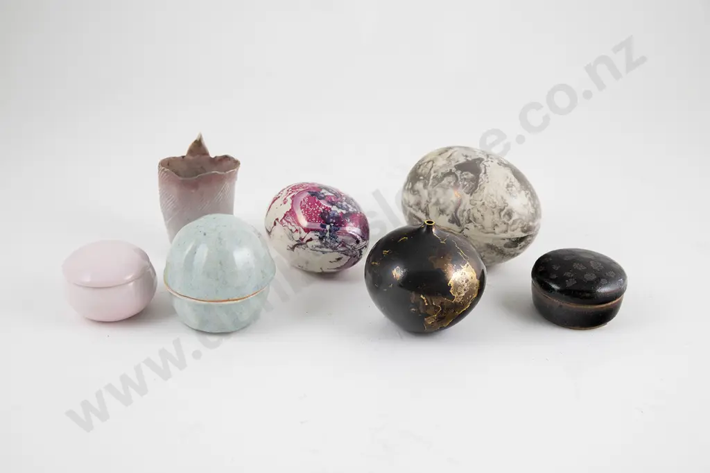 Paul Fisher Small Lidded Pot Image 1++