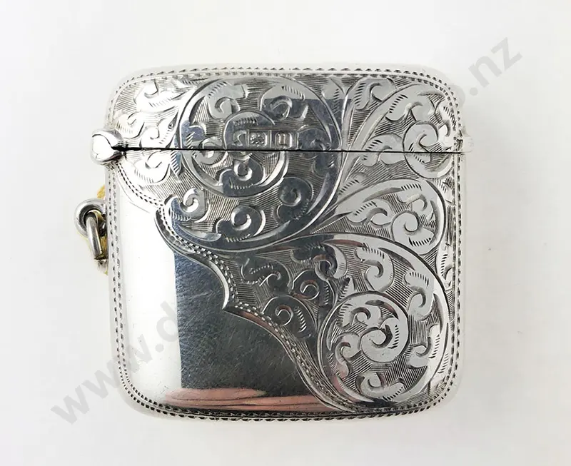 S/S Engraved Curved Vesta Case Image 1++