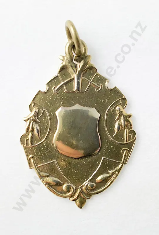 9ct Shield Medallion Image 1++