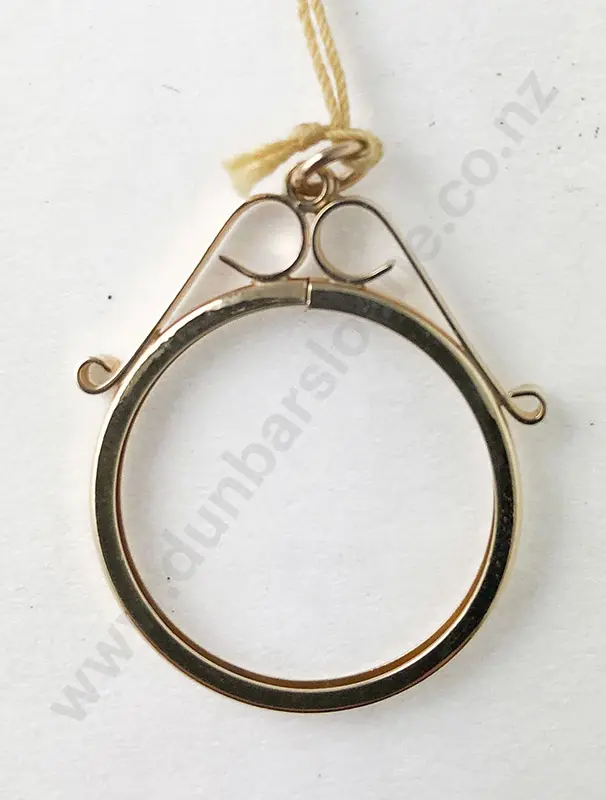 9ct Half Sovereign Pendant Mount Image 1++