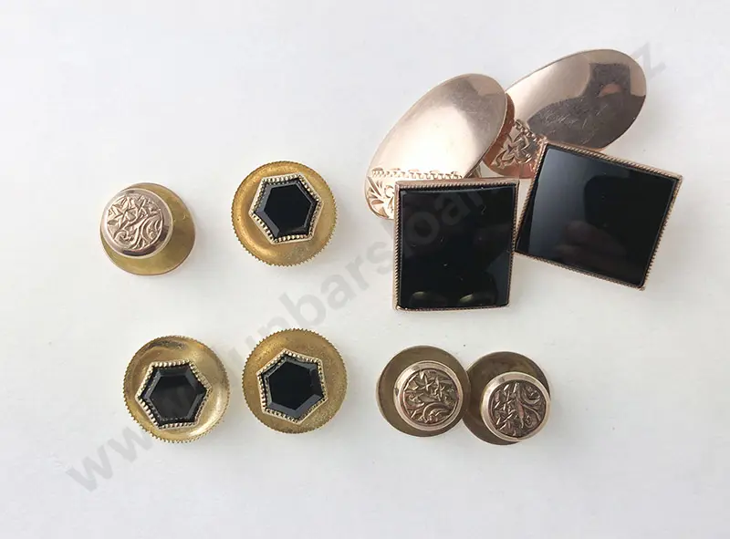 Pr 9ct and Onyx Cufflinks, Studs Image 1++