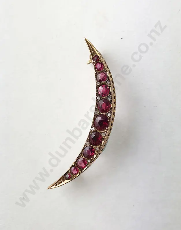 Late Victorian 9ct Garnet and Diamond Chip Crescent Brooch Image 1++