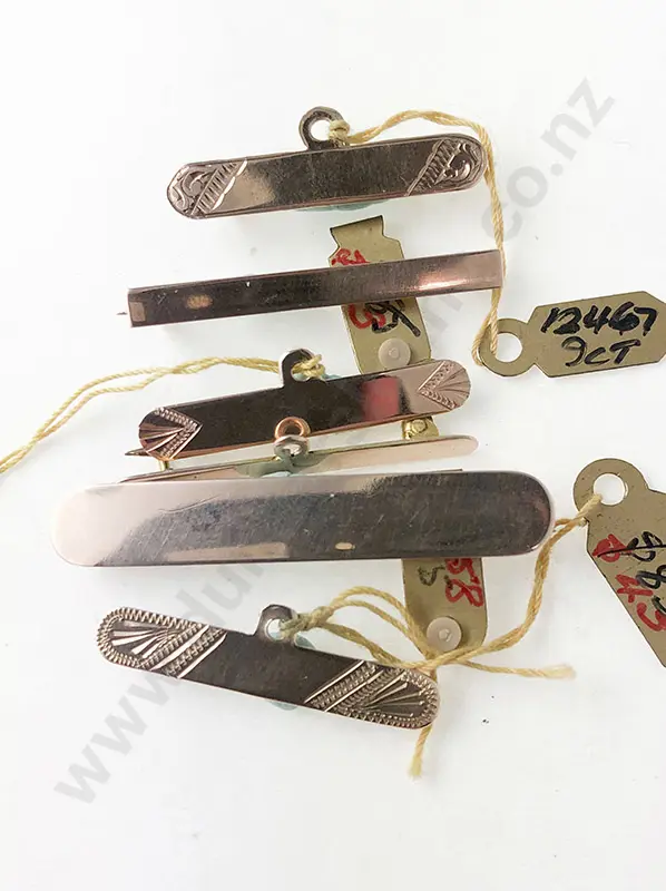 Six 9ct Pin Brooches Image 1++