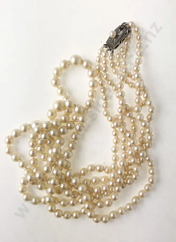 Graduated Triple Strand Cultured Pearl Necklace Image 1++