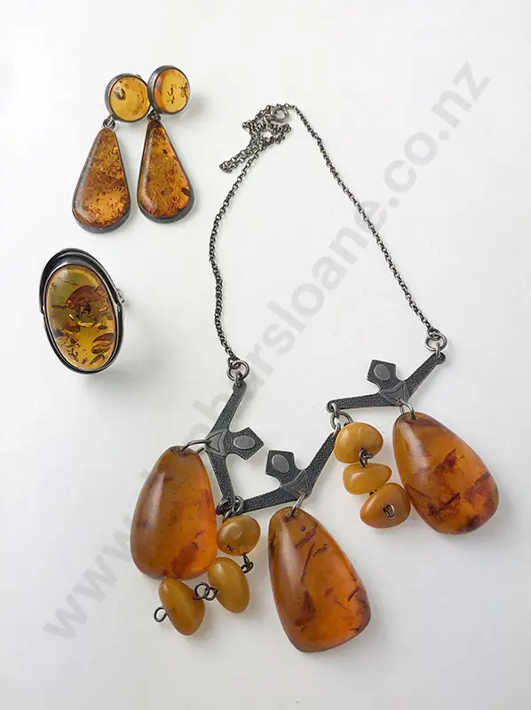 Modern Design .875 and Amber Pendant Necklace with Ring and Earrings Image 1++