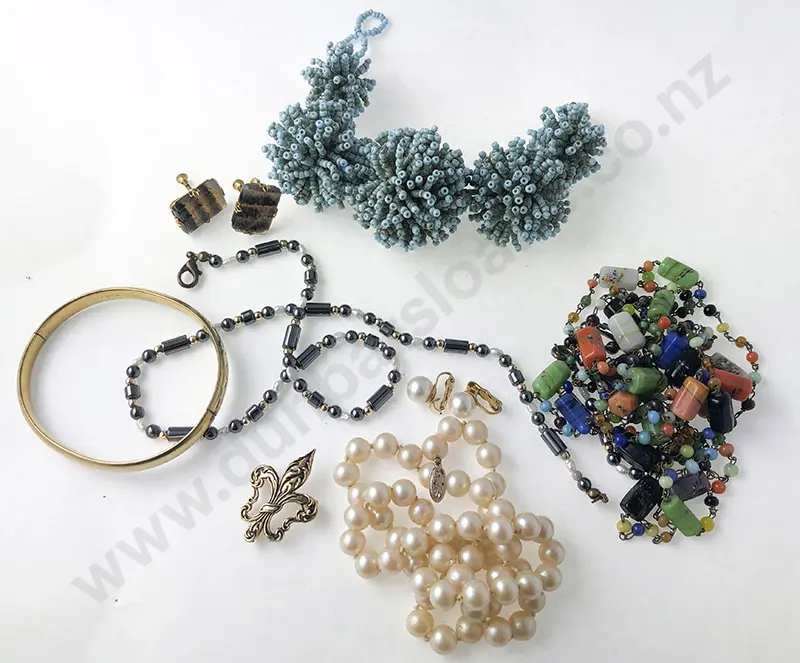 Selection Various Jewellery Image 1++