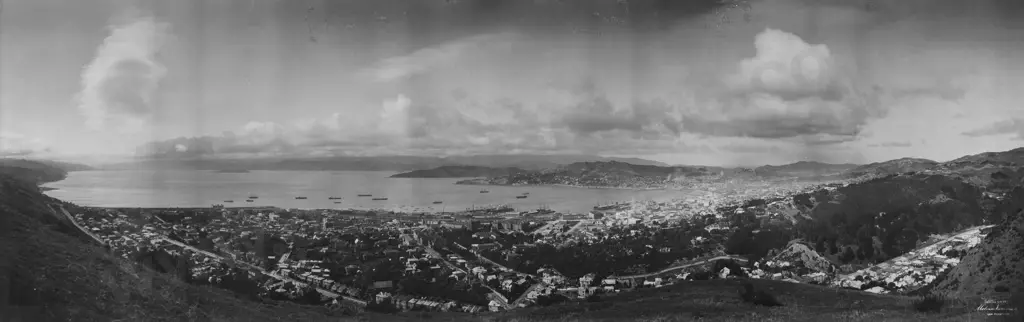 Melvin Vaniman - Wellington Image 1++