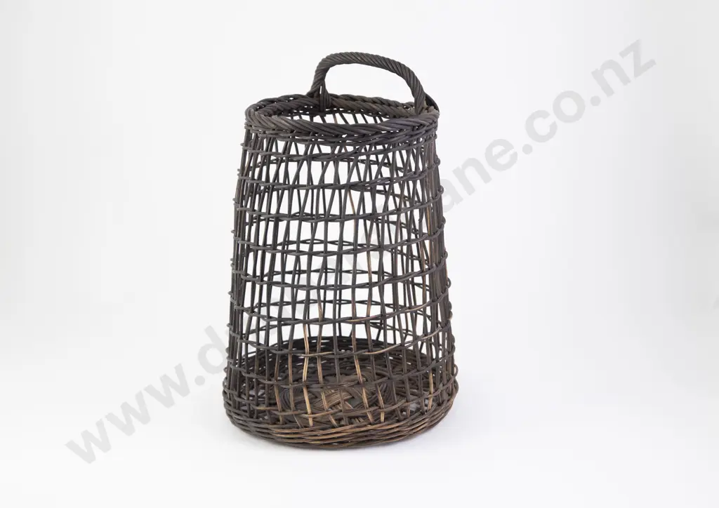 Ruth Castle Woven Rattan Fruit Basket with handle Image 1++