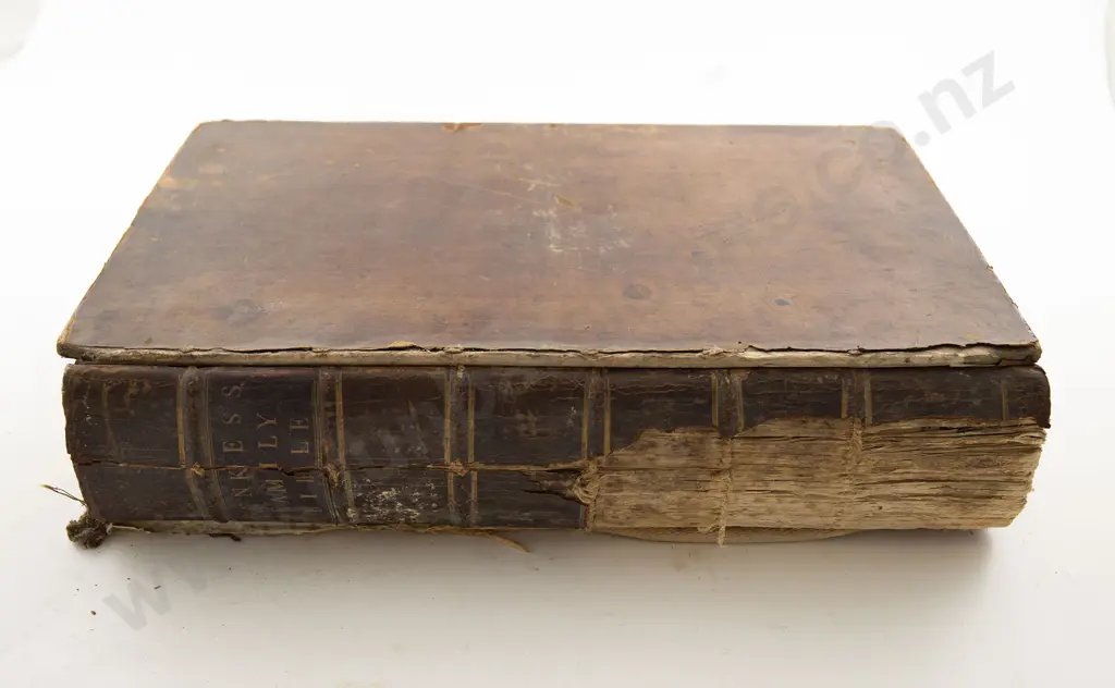 Rev Thomas Bankes - The Christian's New and Compleat Family Bible Image 1++