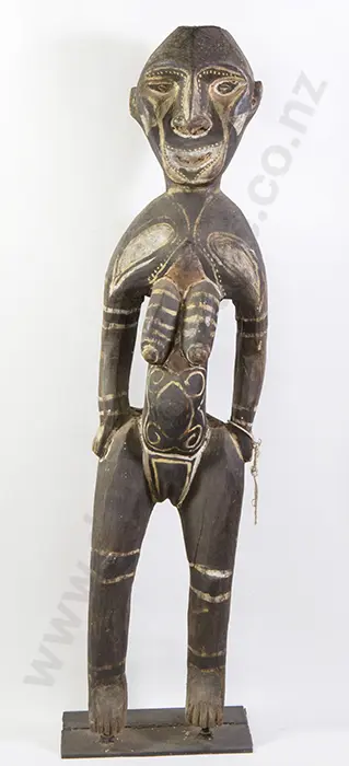 PNG Standing Female Ancestral Figure Image 1++