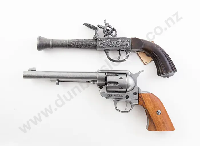 Boxed Spanish Denix Replica Revolver and other Image 1++