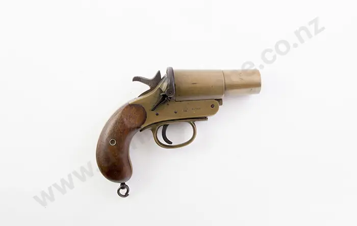 Webley & Scott Mk III British Army Signal Pistol Image 1++