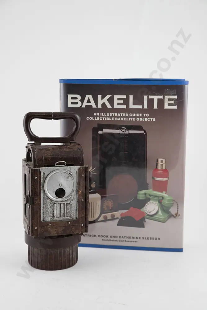 WWII German Bakelite Carbine Lantern Image 1++