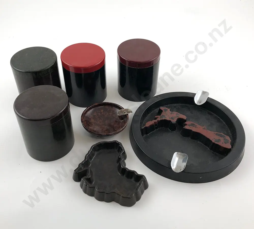 Collection of Bakelite Ware Image 1++