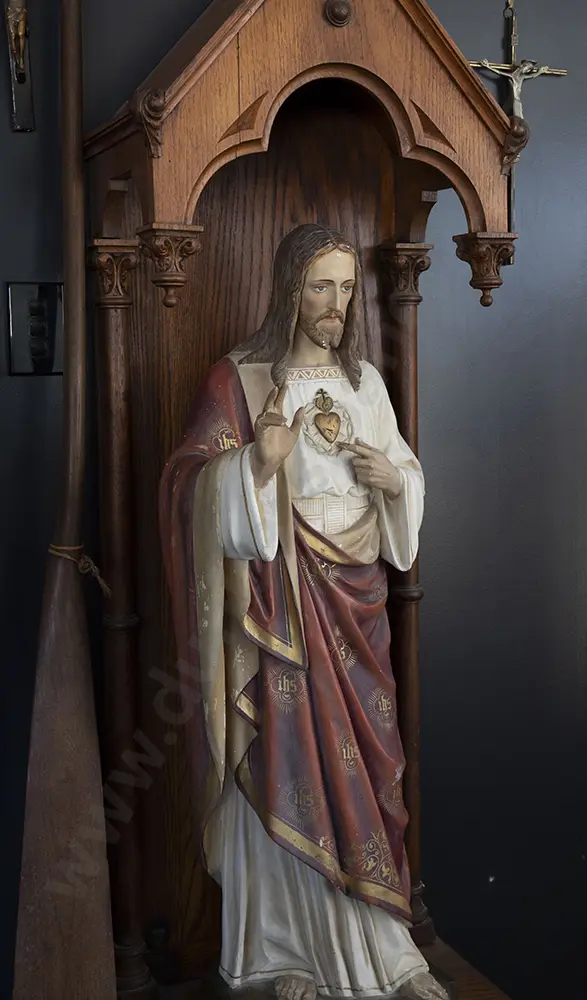 Vintage Church Plaster Statue of The Sacred Heart of Jesus Image 1++
