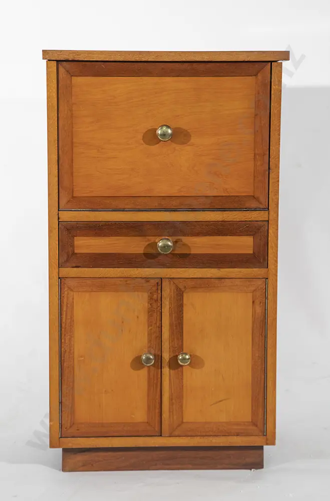 NZ Riwa Riwa Drinks Cabinet Image 1++