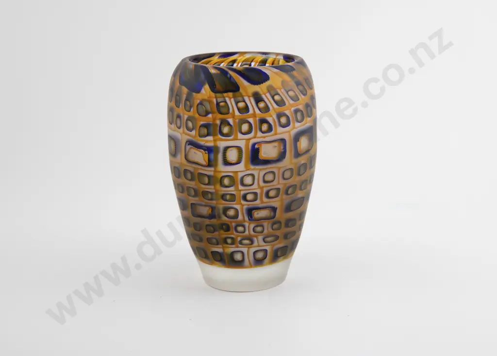 NZ Art Glass Vase Image 1++