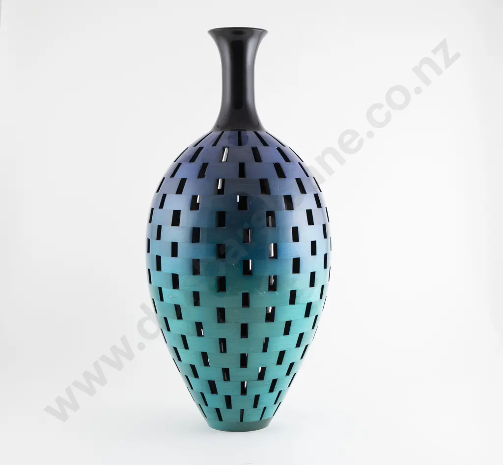 NZ Wooden Lattice Floor Vase Image 1++