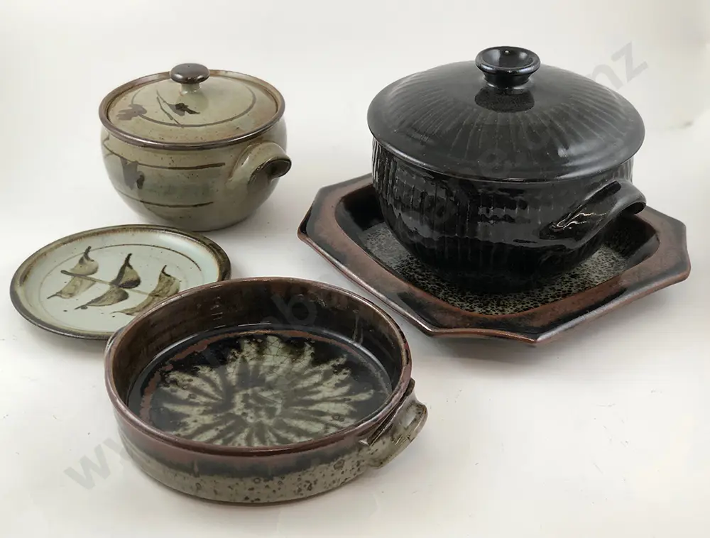 Two NZ Pottery Casseroles etc (5) Image 1++