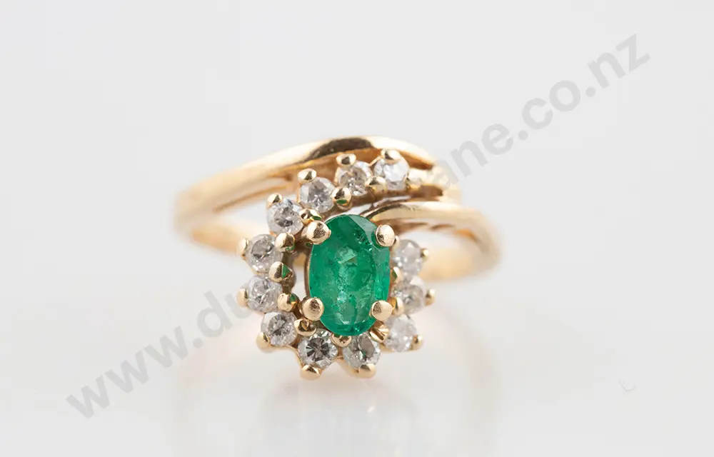 14ct Emerald and Diamond Cluster Ring Image 1++