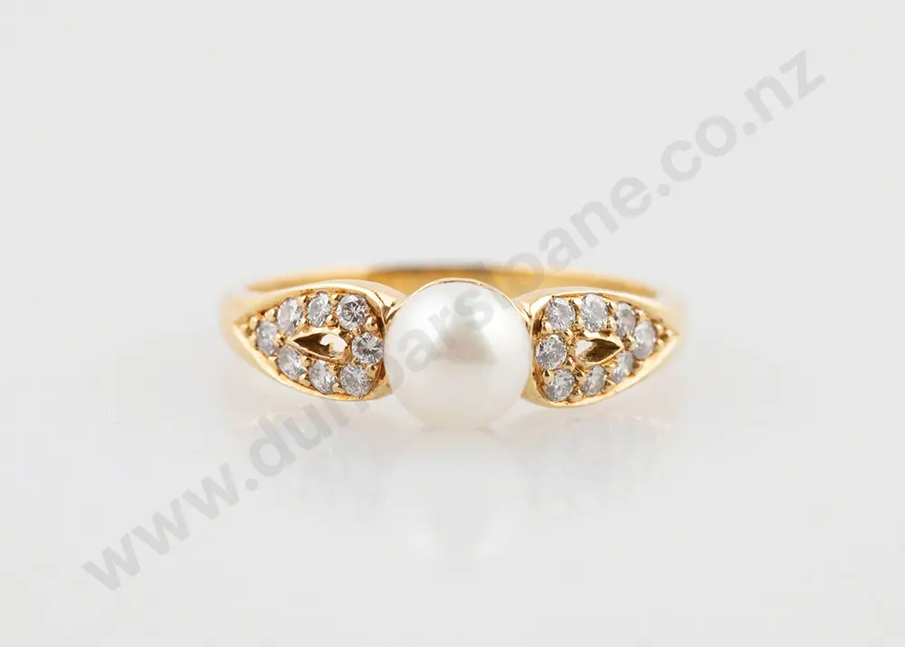 18ct 17stone Pearl & Diamond Ring Image 1++
