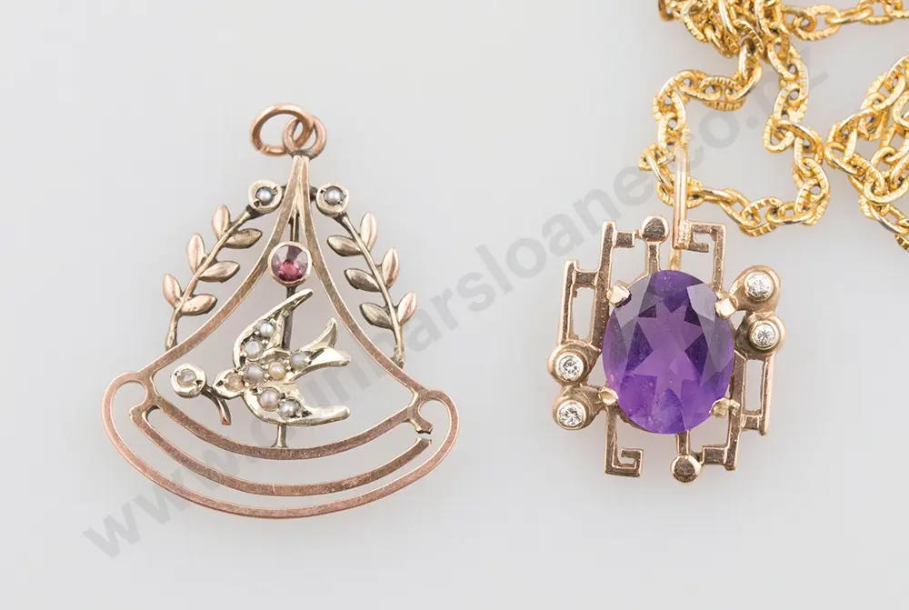 Two 9ct Pendants Image 1++