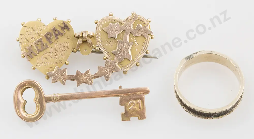 9ct Mizpah Brooch Image 1++