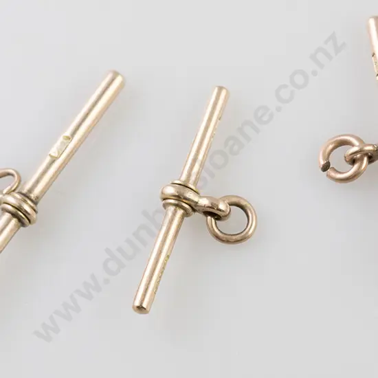 Three 9ct "T"-Bars