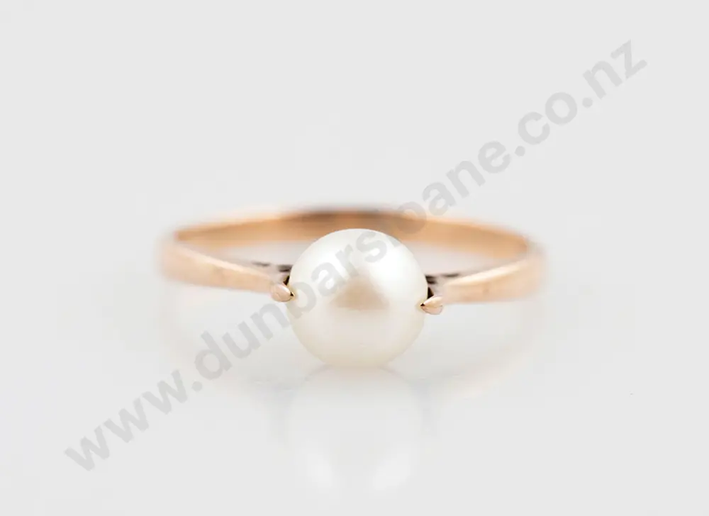 9ct Single Pearl Ring Image 1++
