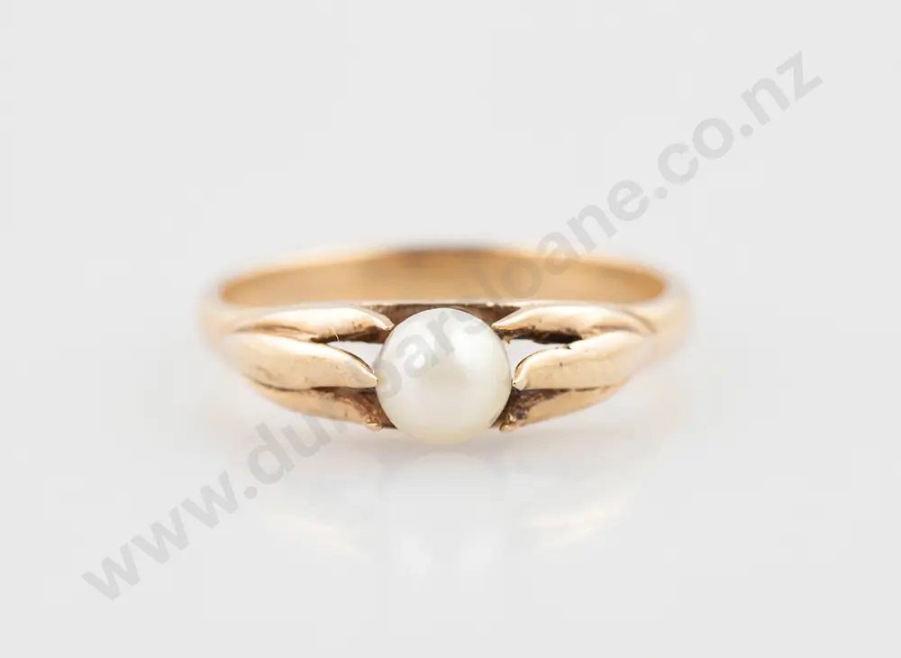 9ct Single Pearl Ring Image 1++