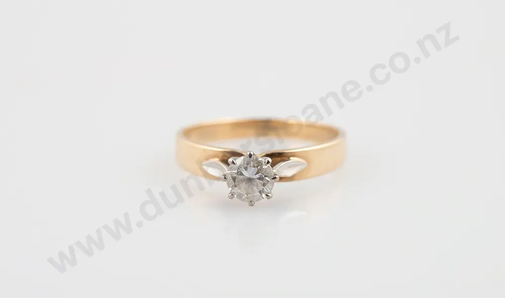 9ct Solitaire Imitation Diamond Ring Image 1++