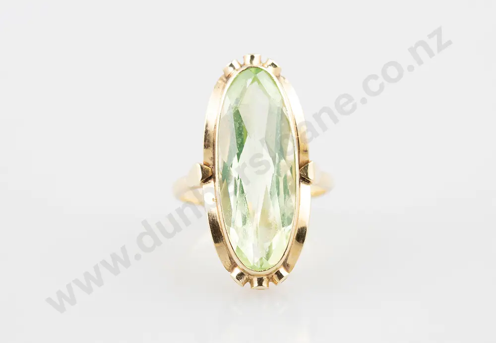 9ct Green Quartz Dress Ring Image 1++