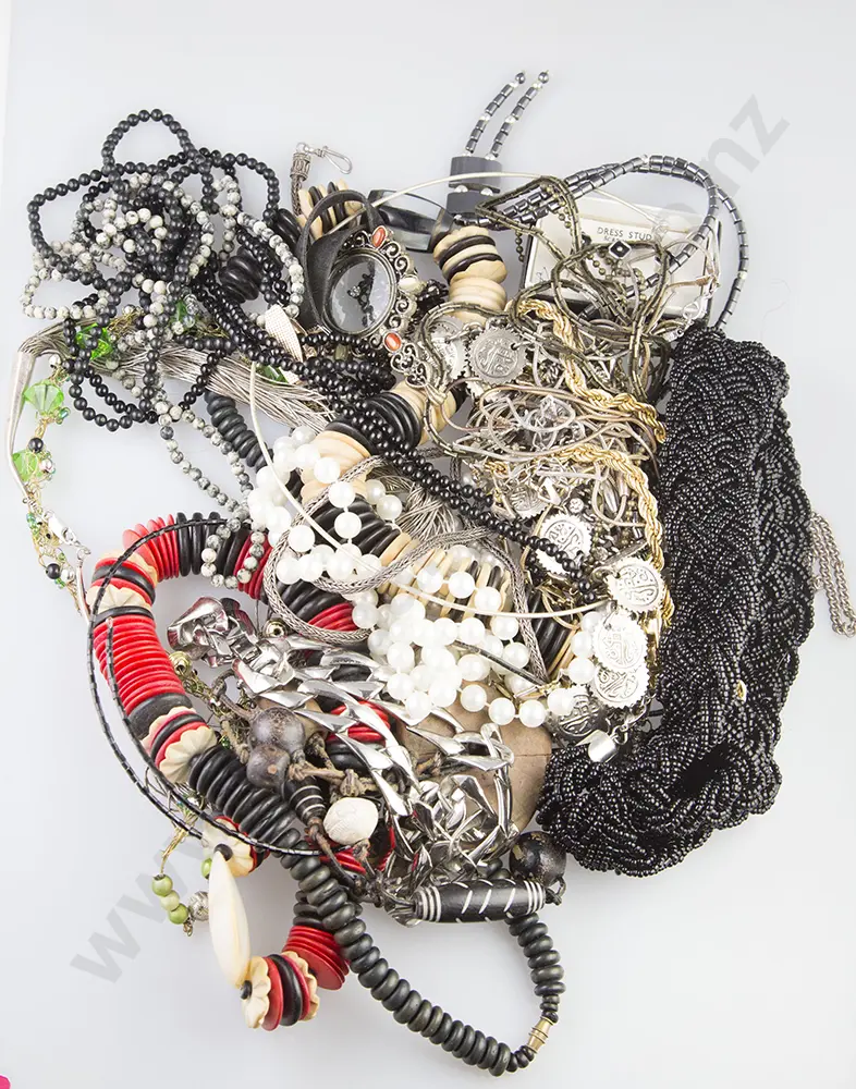 Qty Various Jewellery Image 1++