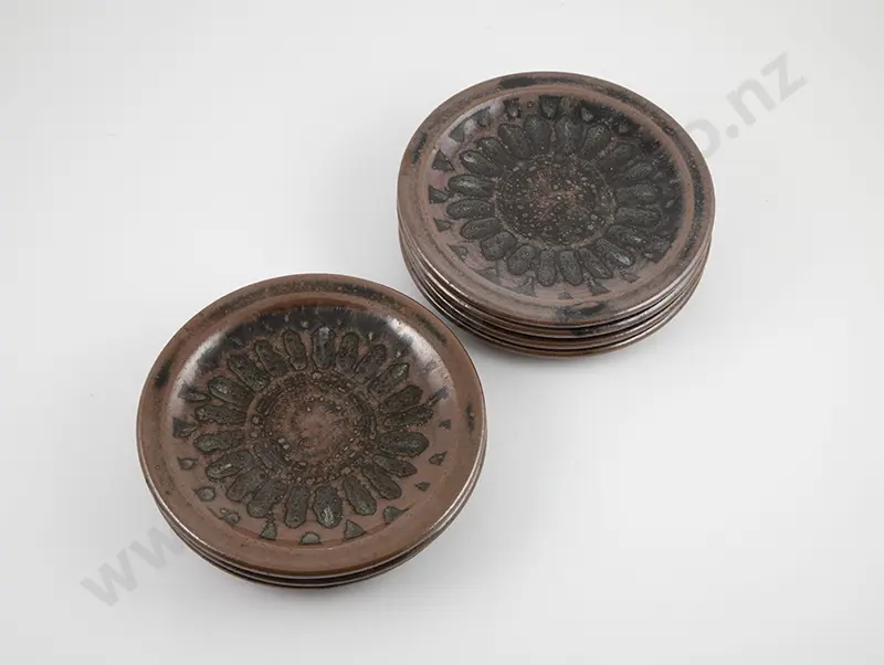 Mirek Smisek side plates (7) Image 1++