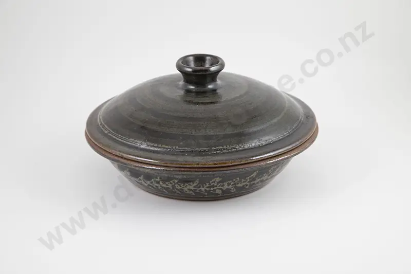 Mirek Smisek lidded casserole Image 1++