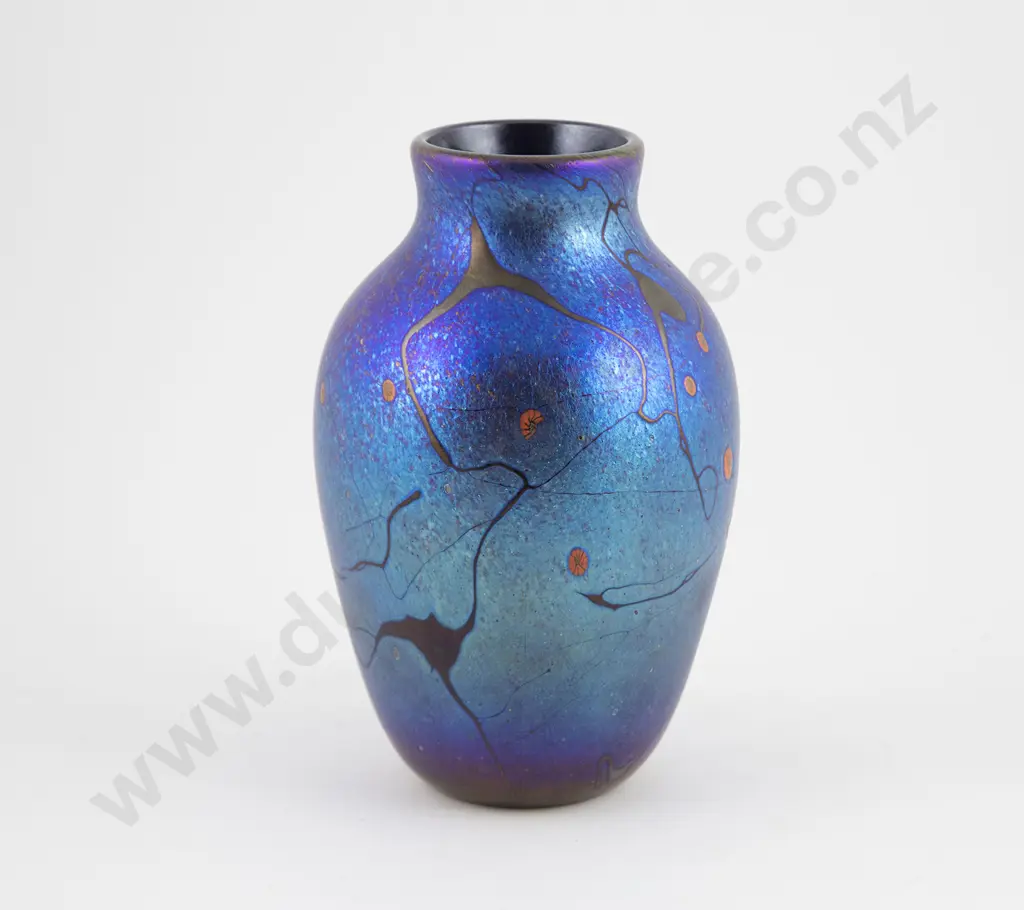 Garry Nash Vase Image 1++