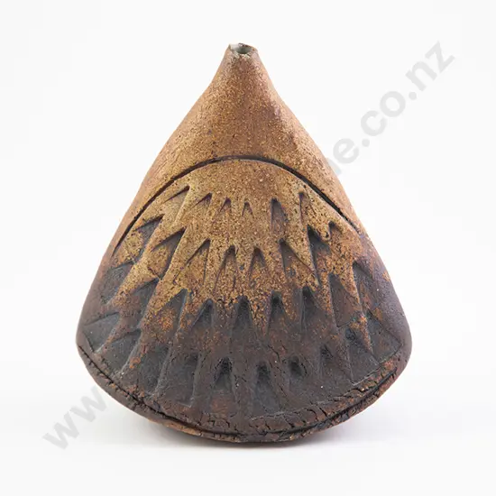 Len Castle Sedge Grass Vase