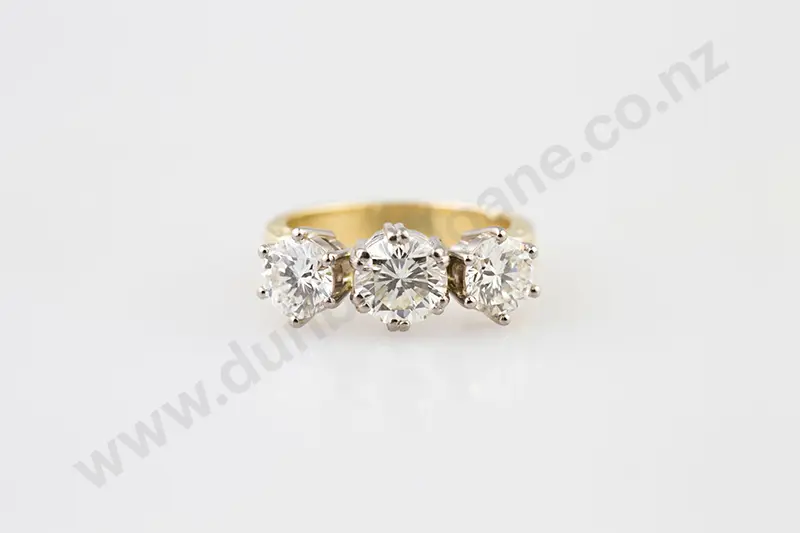 18ct Three Stone Diamond Ring Image 1++