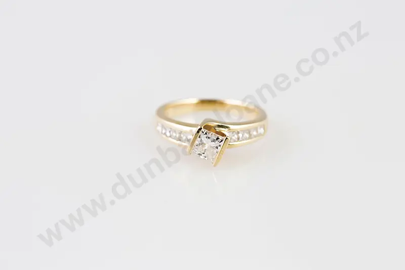 14ct Solitaire Diamond Ring Image 1++