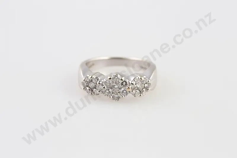 14ct White Gold 21stone Diamond Cluster Ring Image 1++