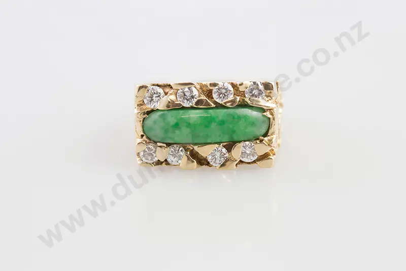 14ct Jade Panel & Eight Stone Diamond Ring Image 1++
