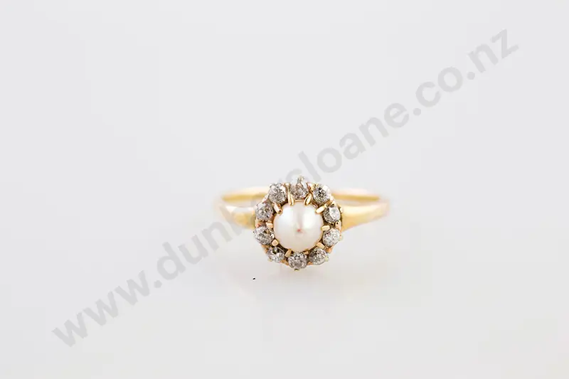 18ct Eleven Stone Pearl & Diamond Cluster Ring Image 1++