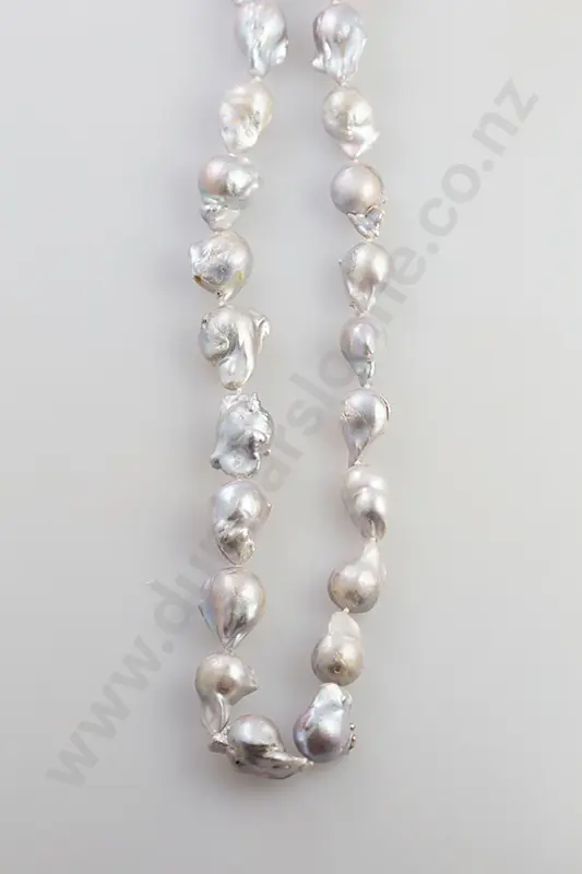 Single Strand Cultured South Sea Pearl Necklace Image 1++