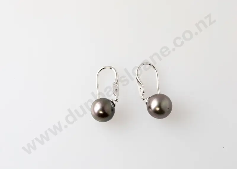 Pair 9ct White Gold Diamond & Black Pearl Earrings Image 1++