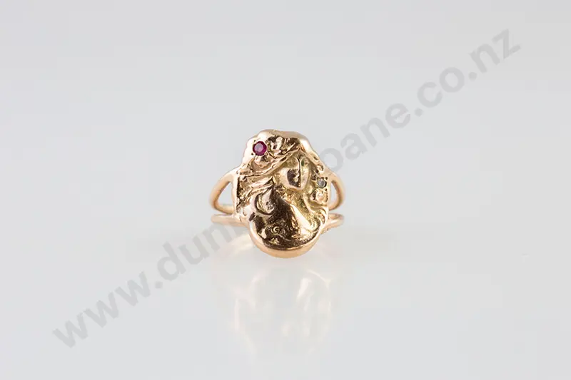 14ct Art Nouveau Style Portrait Panel Ring Image 1++